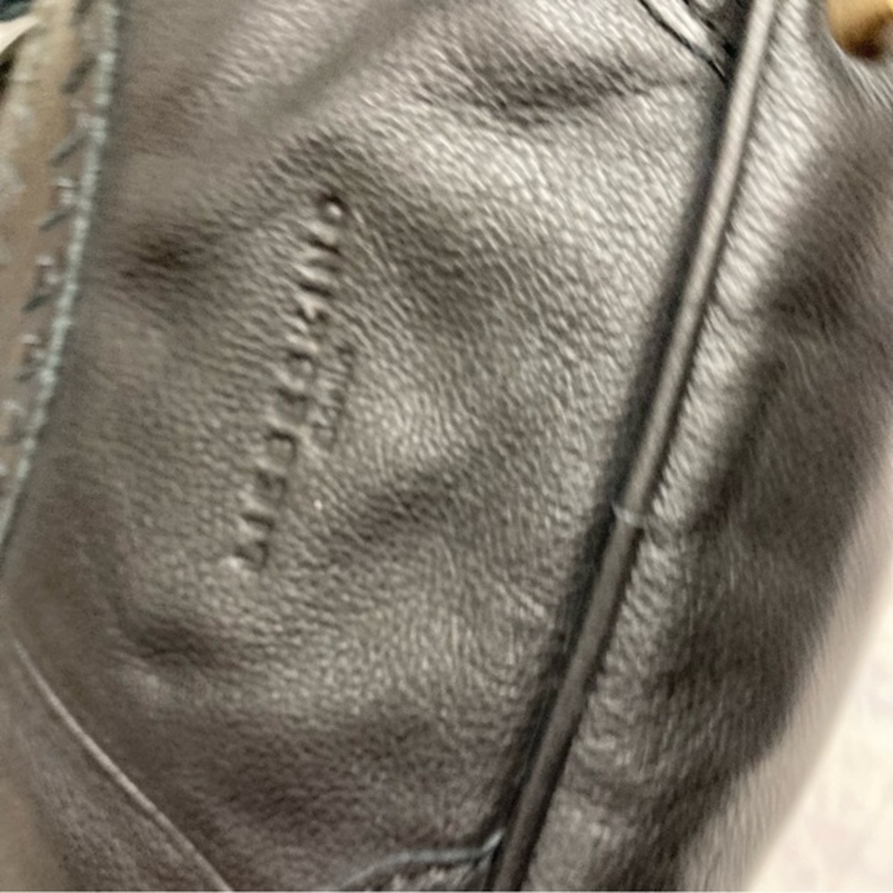 Liebeskind Berlin black leather crossbody bag - Picture 6 of 10